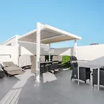 شقة Ella Modern Two Bedroom With Terrace